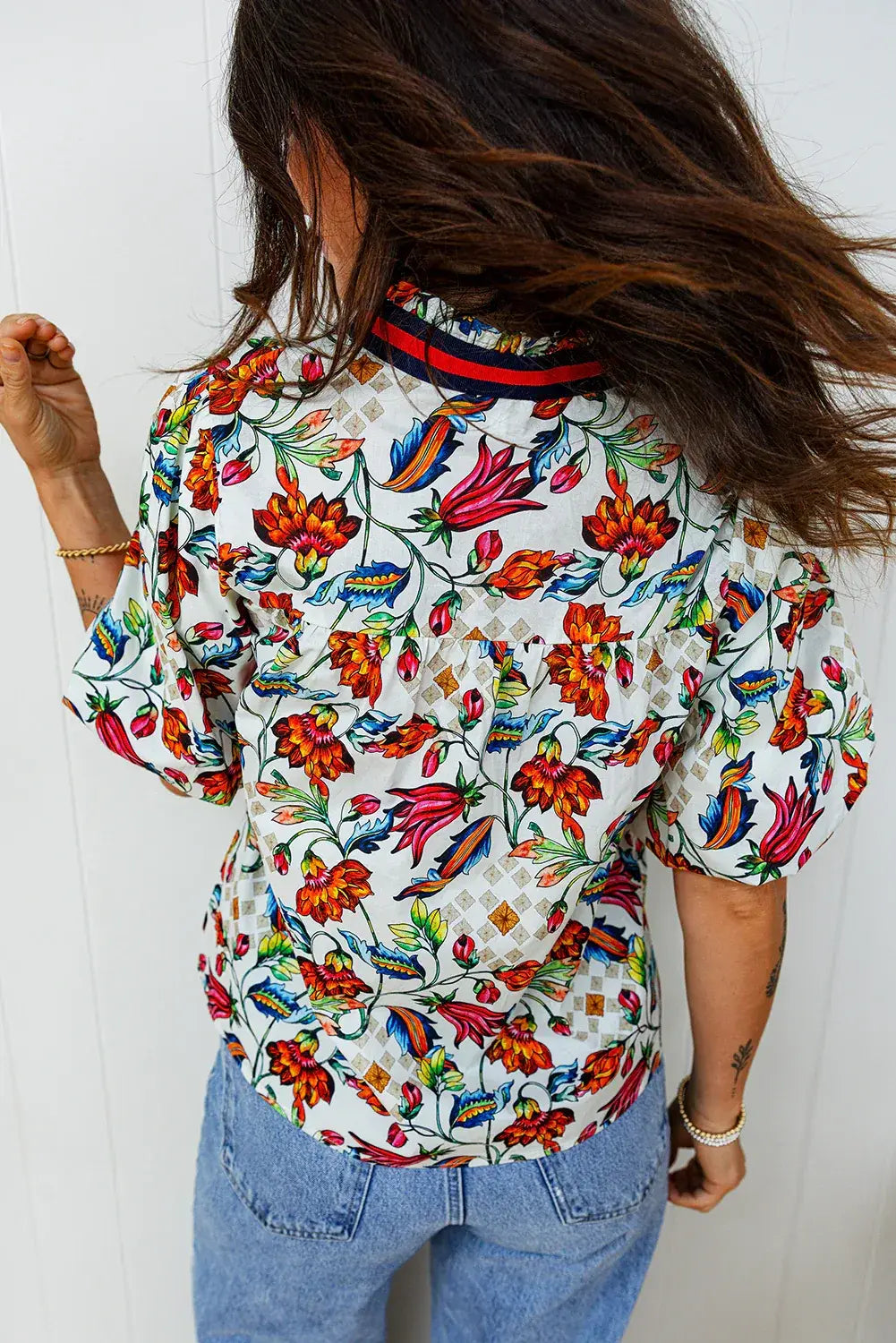 Multicolour Contrasted V Neckline Floral Puff Short Sleeve Blouse - Sweet Fashion Wholesale