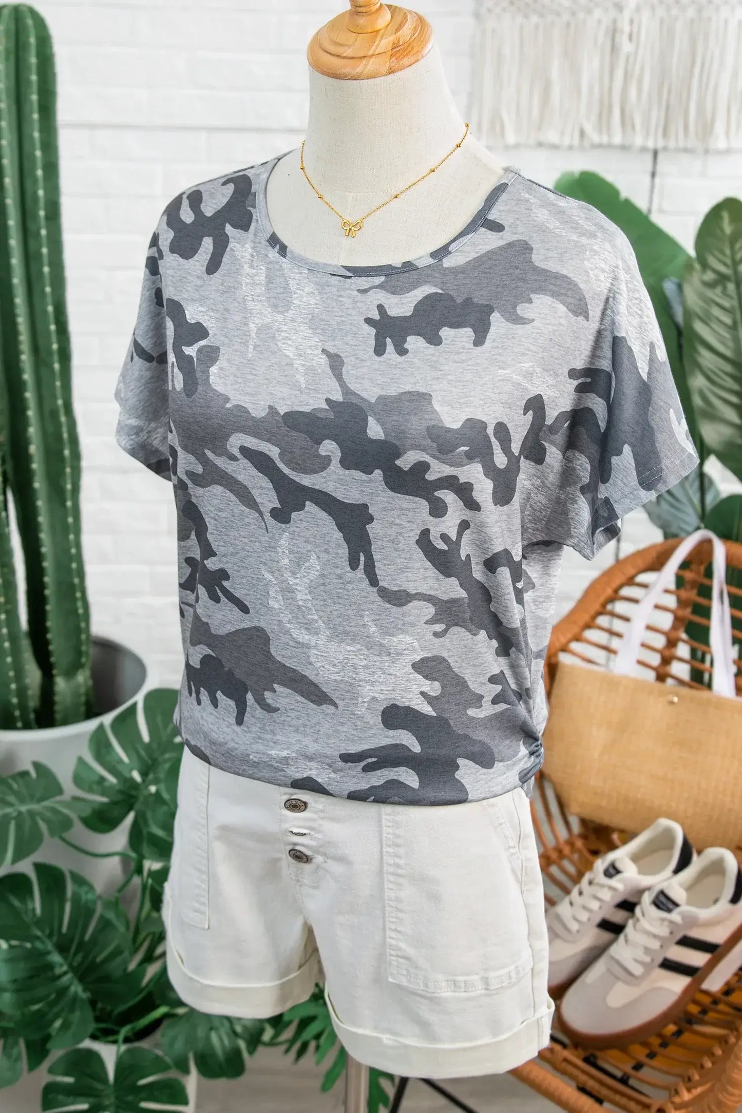 Gray Camouflage Print Round Neck T Shirt - Sweet Fashion Wholesale