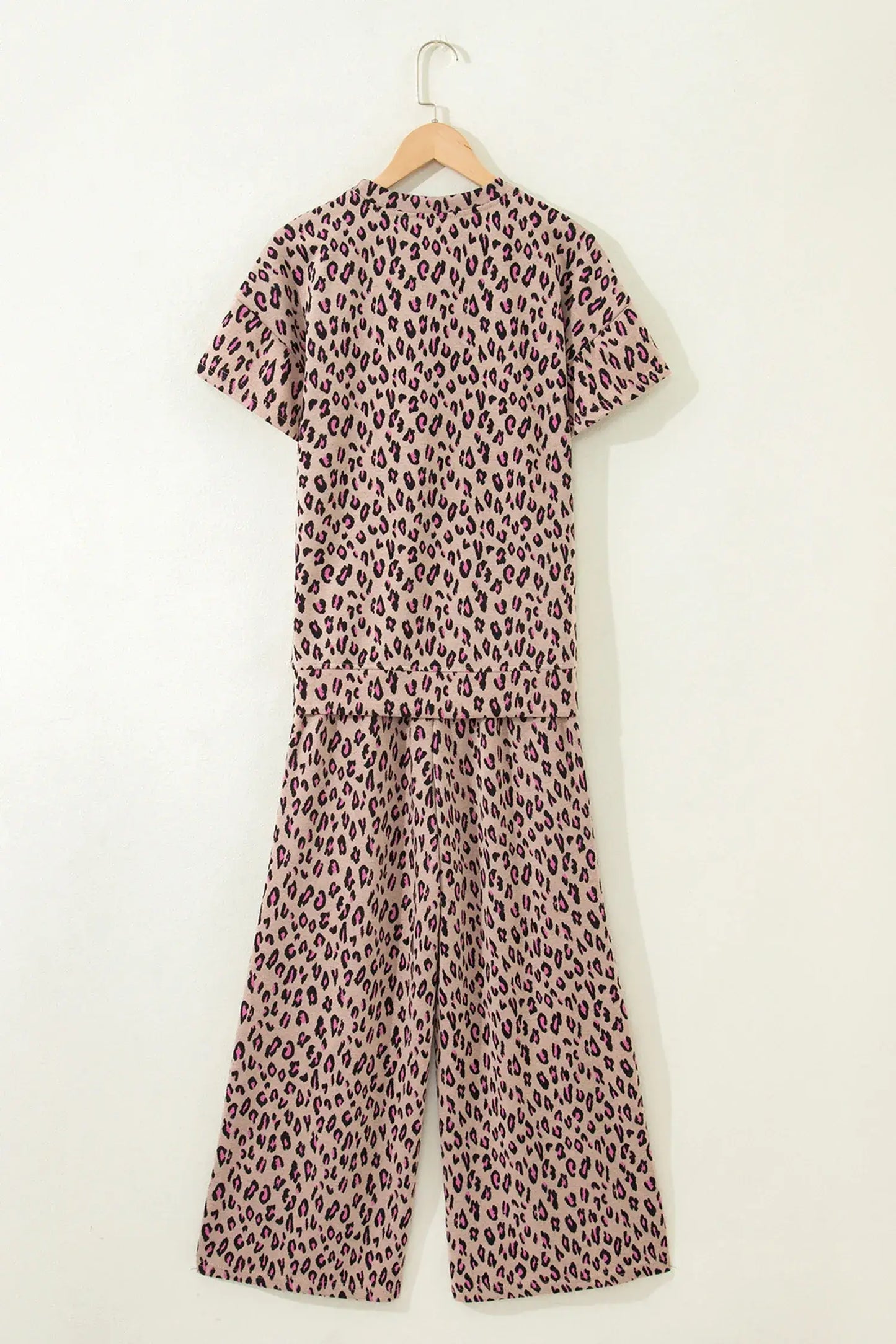 Beige Leopard Print Casual Tee and Pants 2pcs Outfit - Sweet Fashion Wholesale
