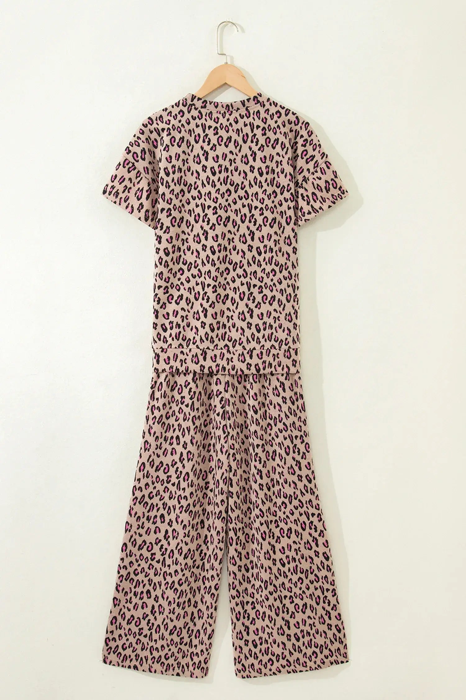 Beige Leopard Print Casual Tee and Pants 2pcs Outfit - Sweet Fashion Wholesale