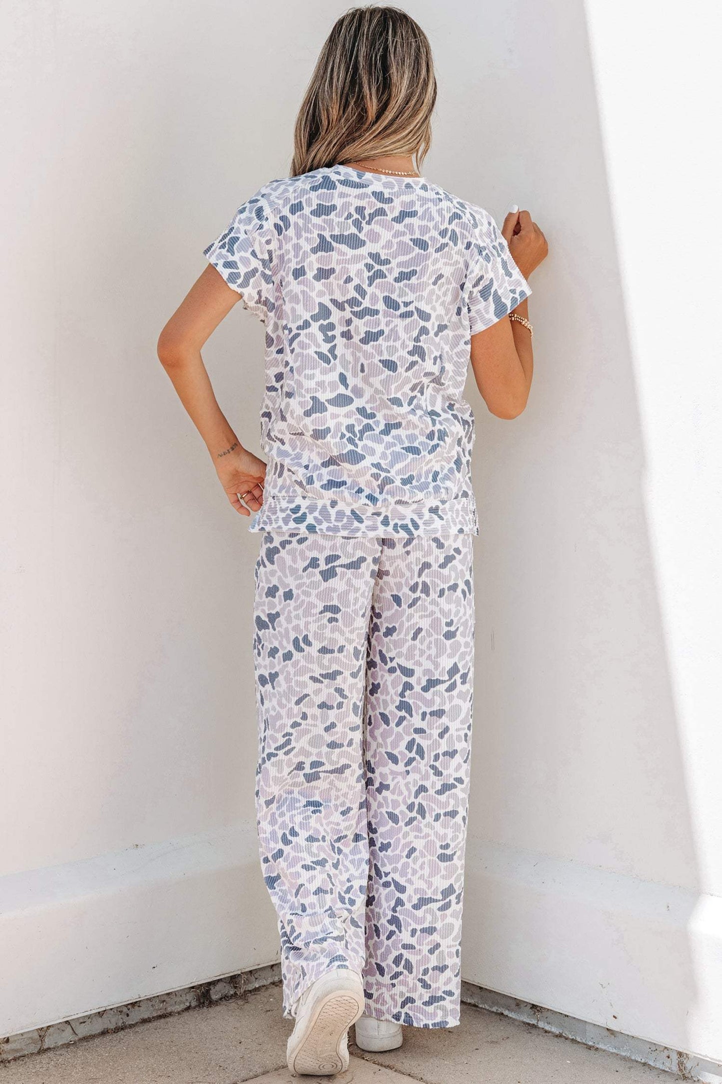 Beige Camouflage Print Twisted Rib Loose Tee Drawstring Pants Set