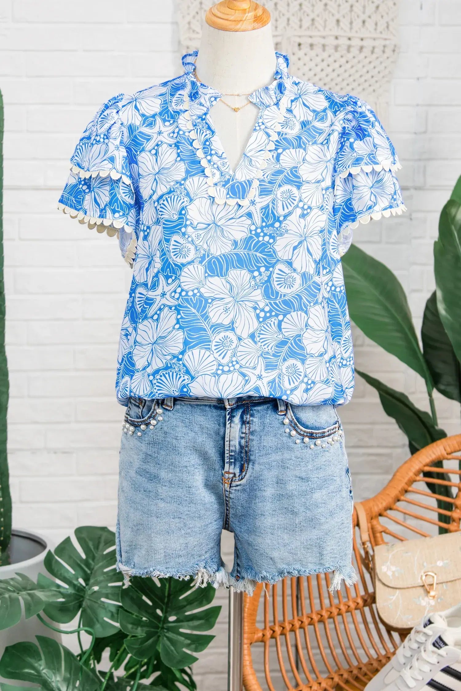 Sky Blue Oceanic Floral Print Scalloped Trim V Neck Short Sleeve Blouse - Sweet Fashion Wholesale