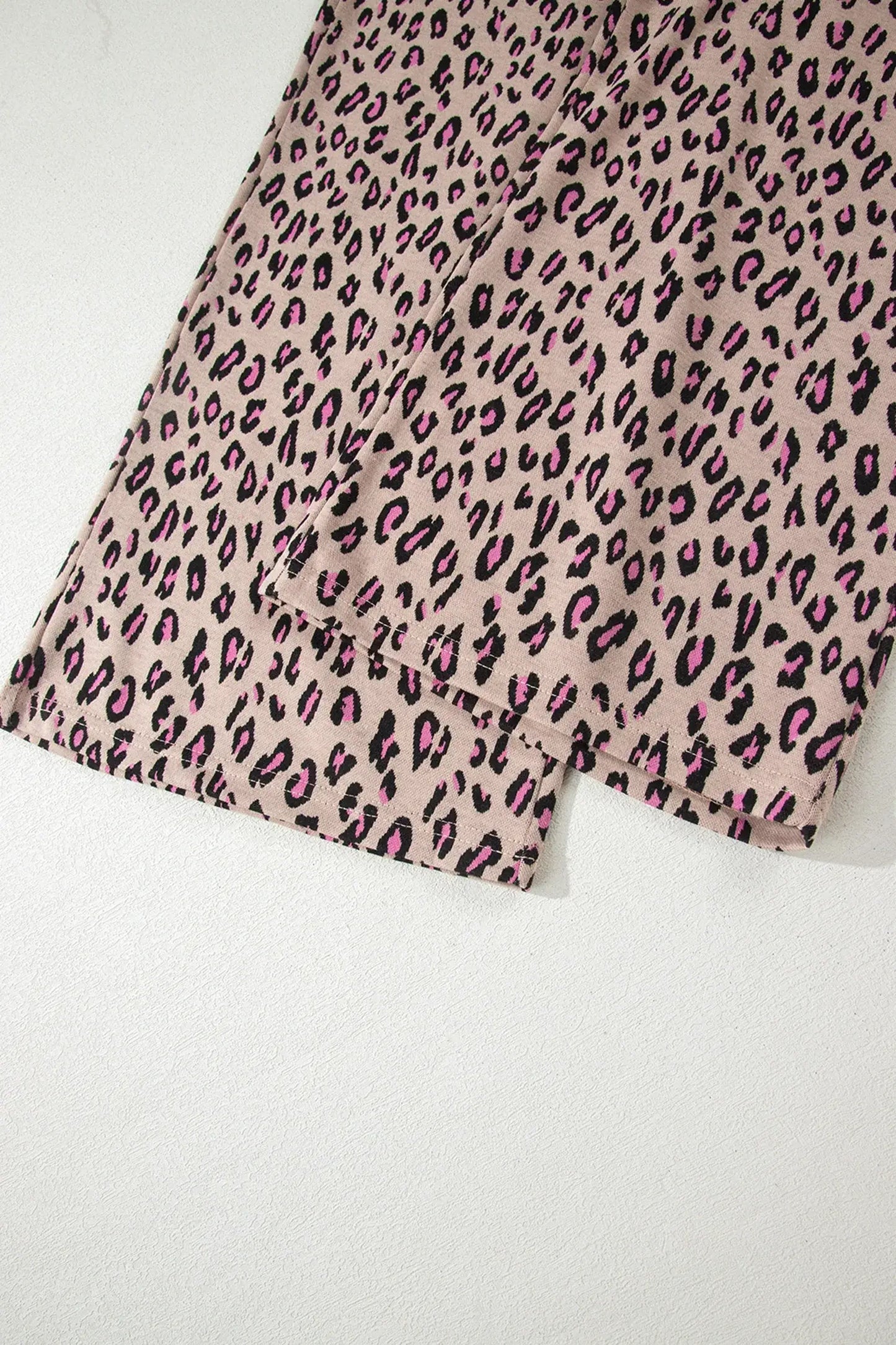 Beige Leopard Print Casual Tee and Pants 2pcs Outfit - Sweet Fashion Wholesale