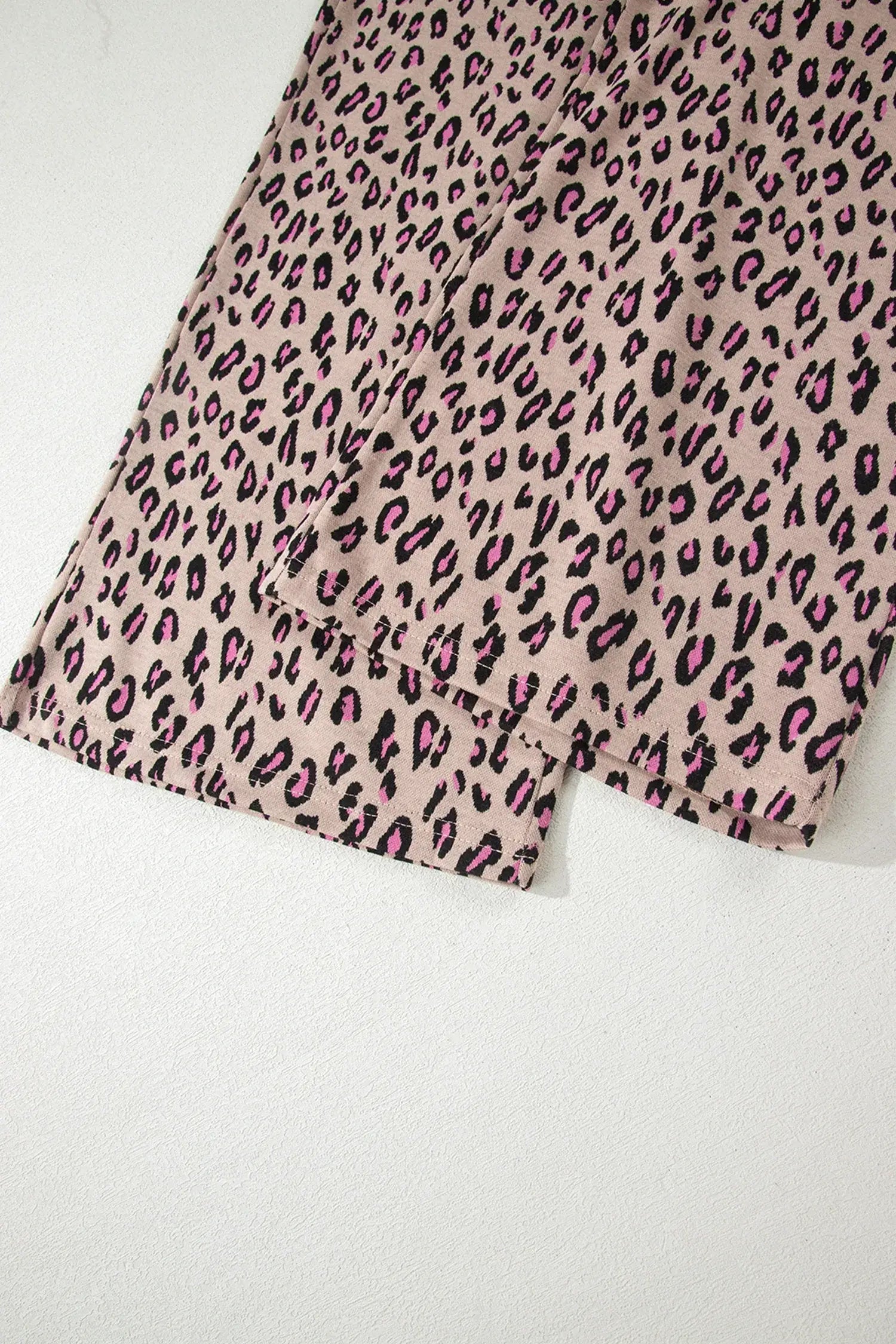 Beige Leopard Print Casual Tee and Pants 2pcs Outfit - Sweet Fashion Wholesale