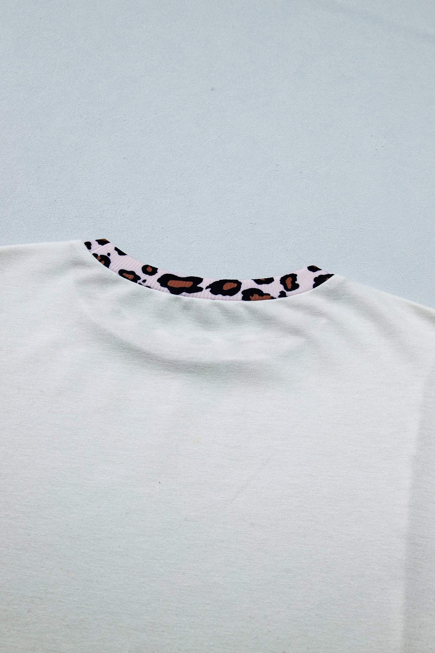 White Ribbed Leopard Patchwork Uneven Hem T Shirt