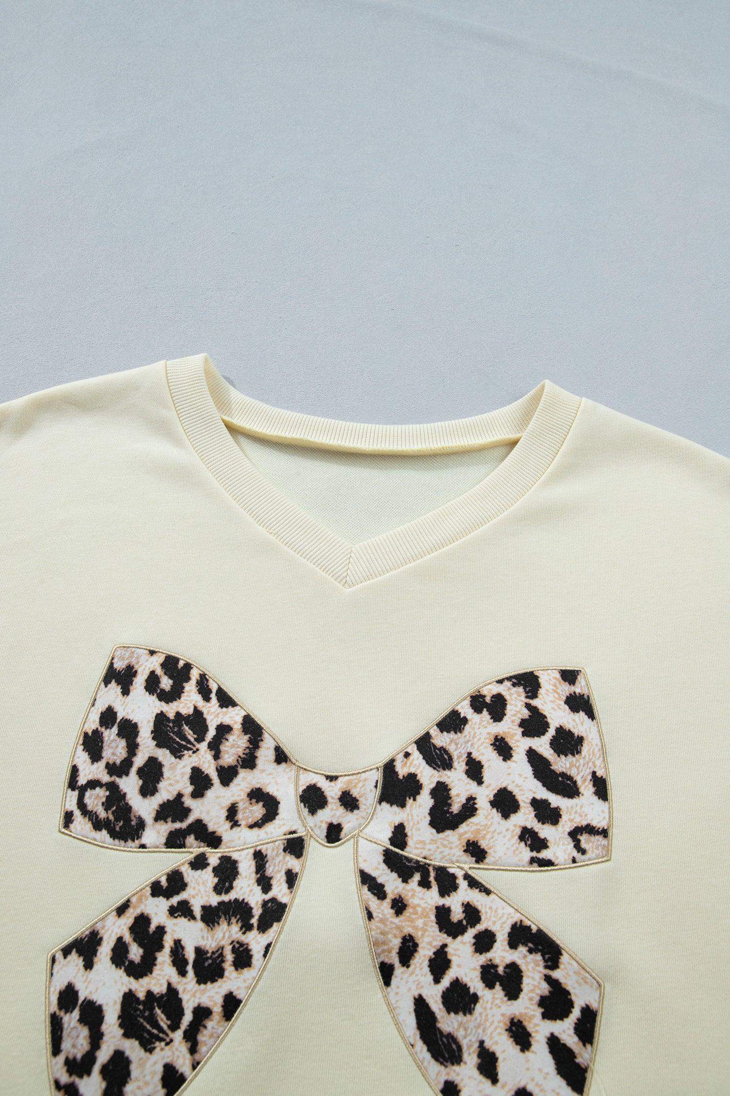 White Contrast Leopard Bow Patched V Neck Loose Tee Drawstring Shorts 2pcs Outfit - Sweet Fashion Wholesale