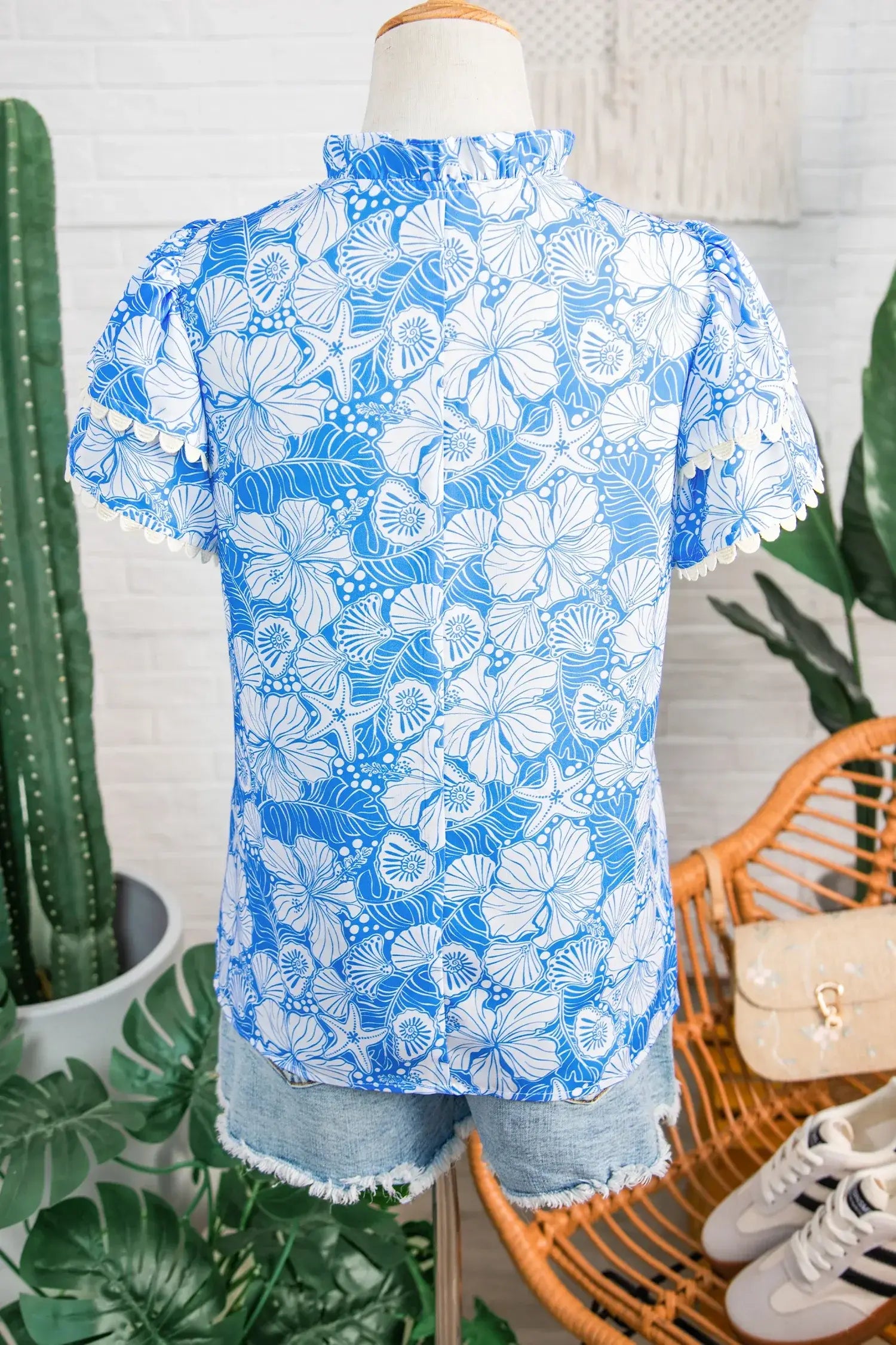 Sky Blue Oceanic Floral Print Scalloped Trim V Neck Short Sleeve Blouse - Sweet Fashion Wholesale