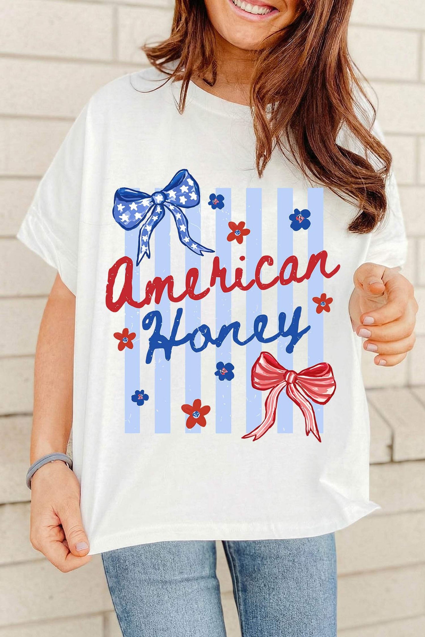 White American Honey Bow Flower Striped Graphic Tee