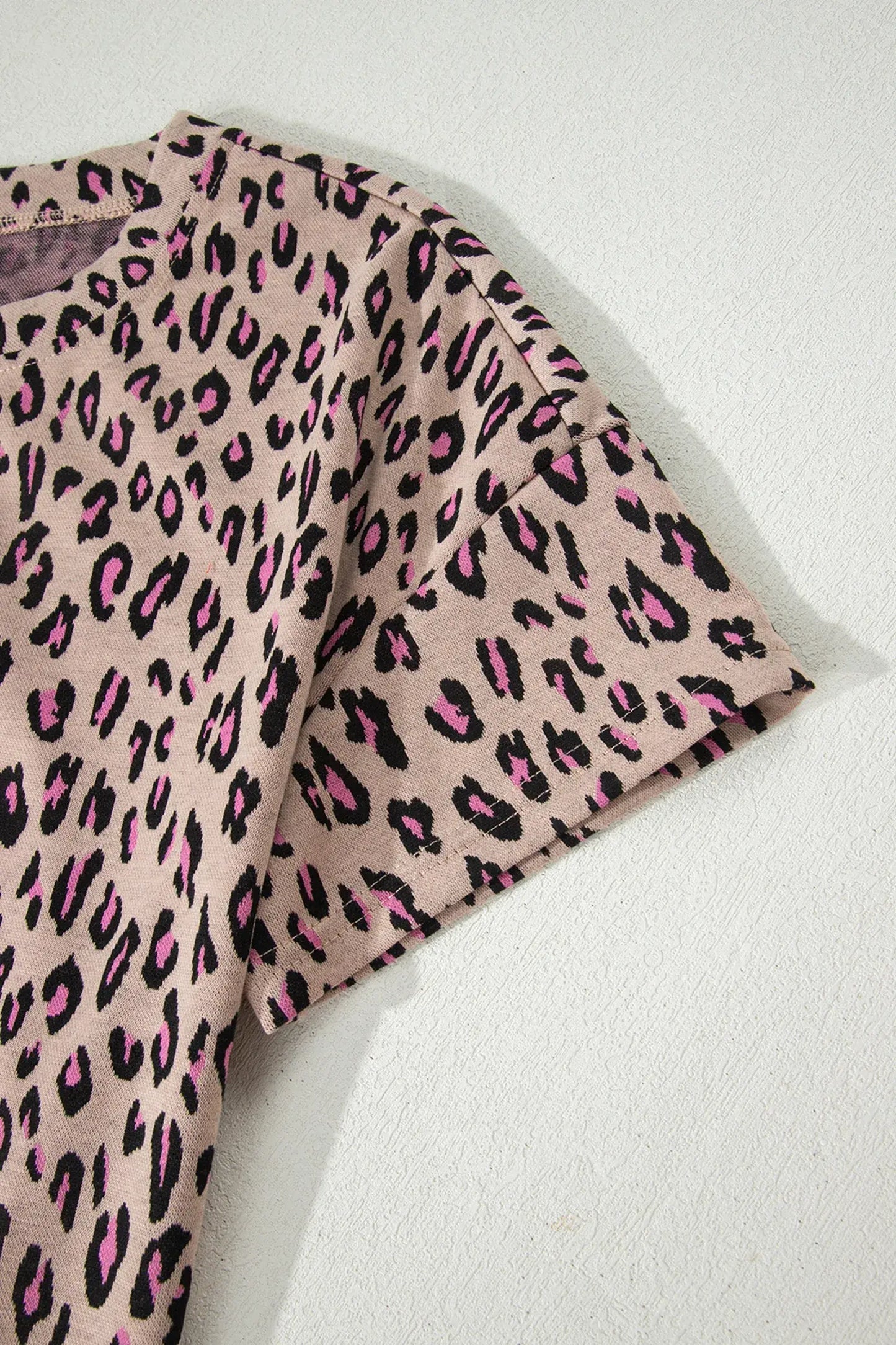 Beige Leopard Print Casual Tee and Pants 2pcs Outfit - Sweet Fashion Wholesale