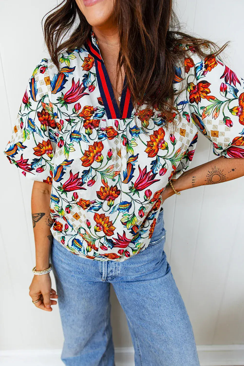 Multicolour Contrasted V Neckline Floral Puff Short Sleeve Blouse - Sweet Fashion Wholesale
