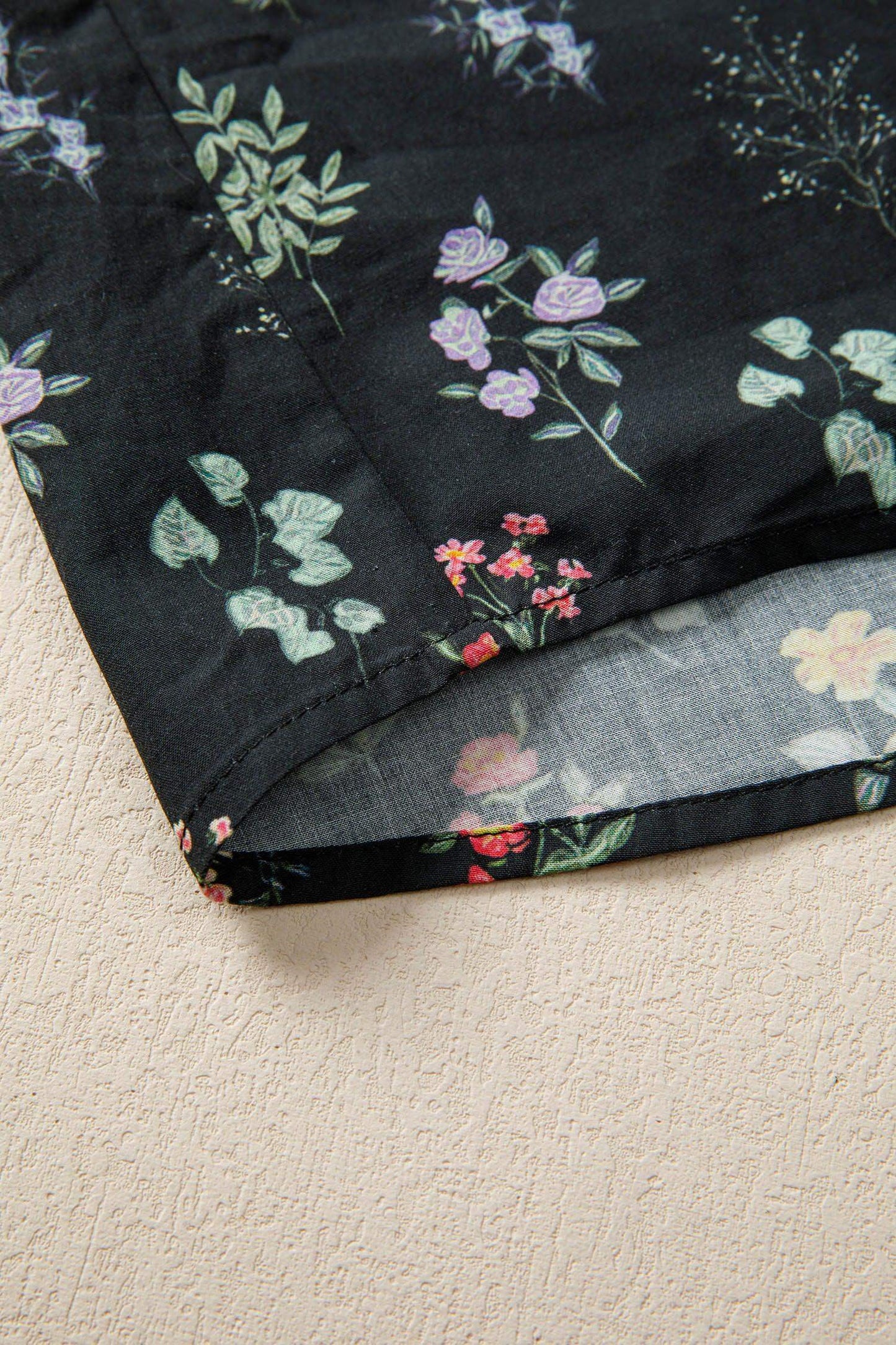 Black Contrast Frilled Trim Short Sleeve Floral Shirt - Sweet Fashion Wholesale