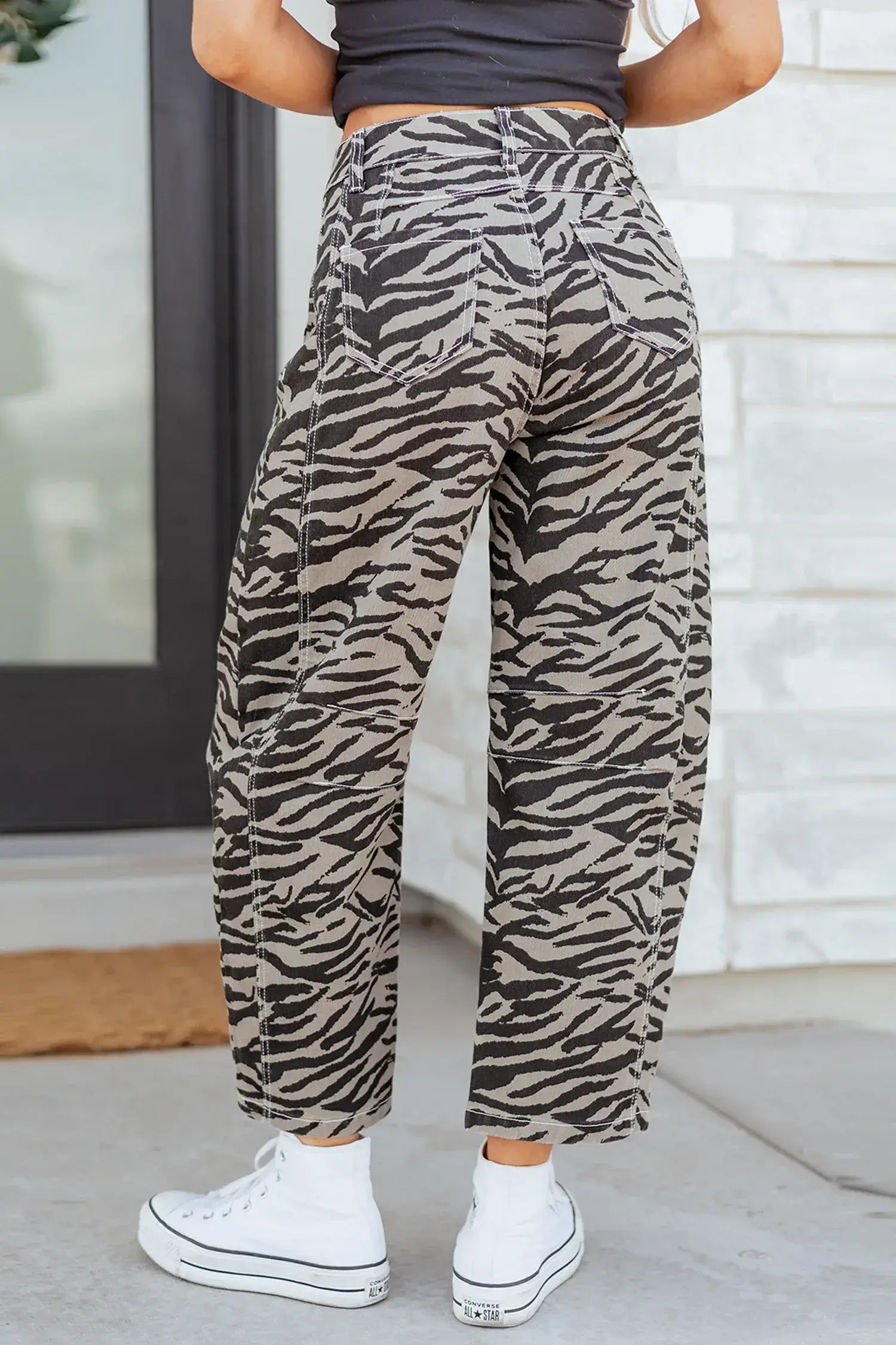 Gray Zebra Stripe Printed Wide Leg Barrel Jeans - Sweet Fashion Wholesale
