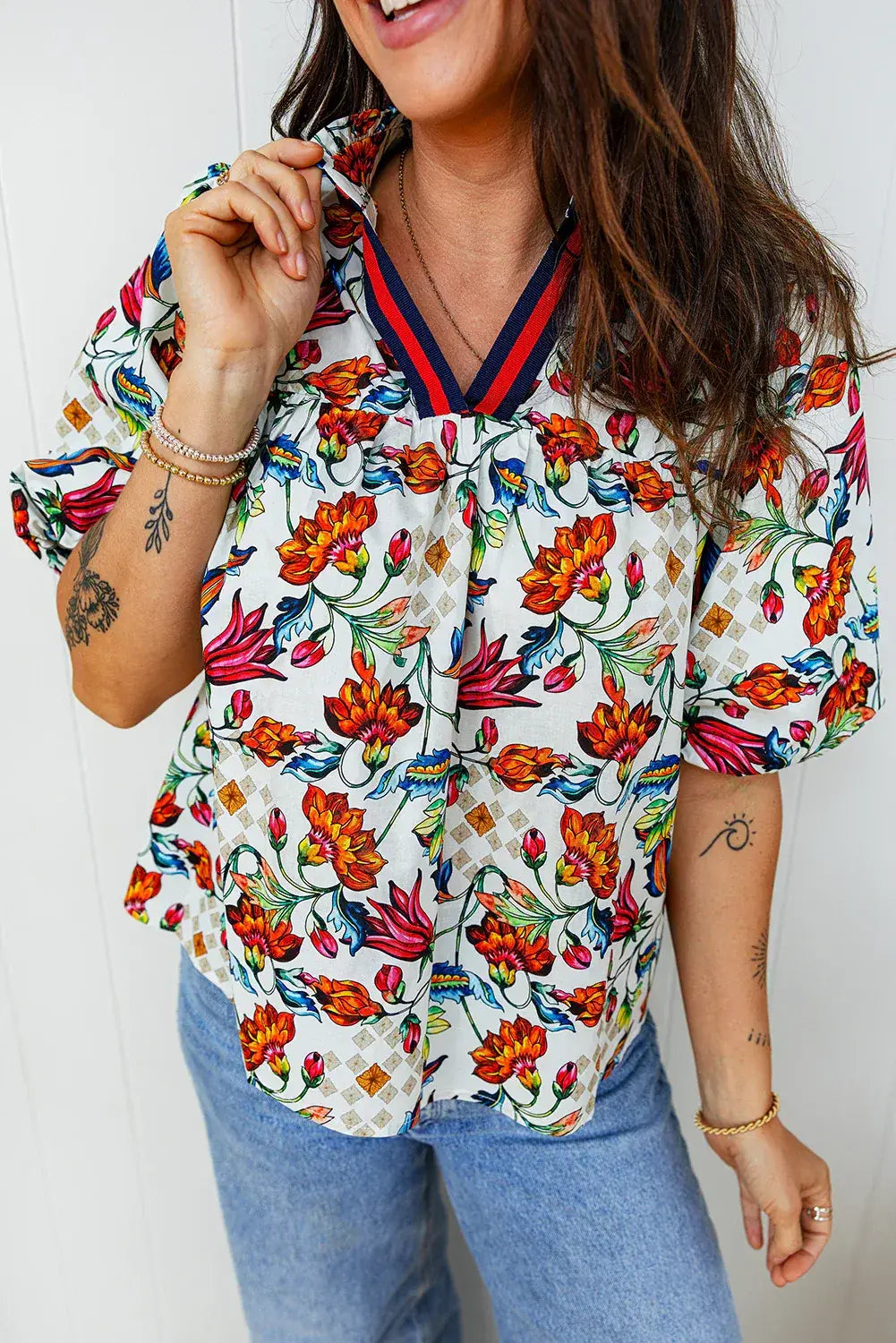 Multicolour Contrasted V Neckline Floral Puff Short Sleeve Blouse - Sweet Fashion Wholesale