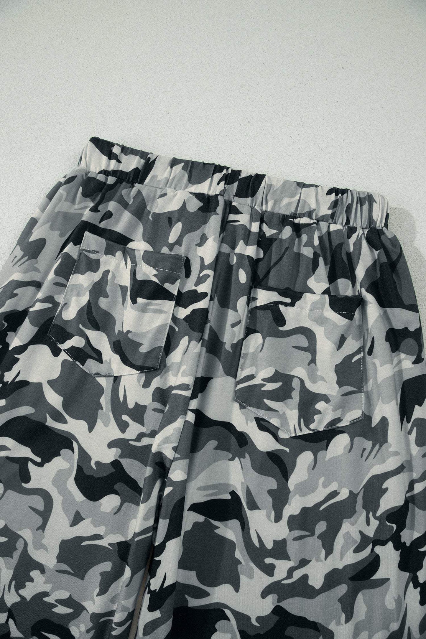 Green Camouflage Print Drawstring Casual Pants