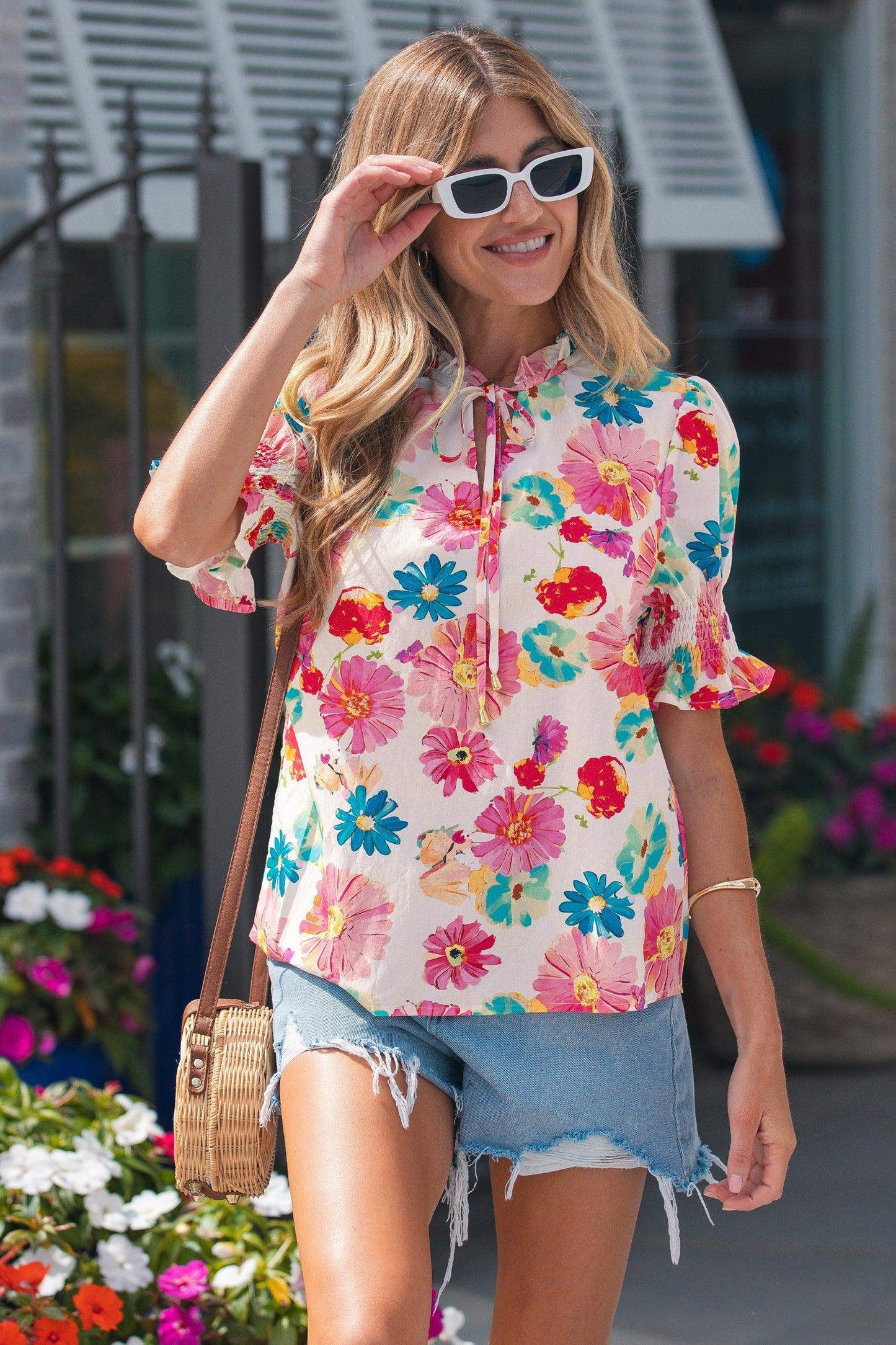 Beige Vibrant Summer Floral Tie V Neck Short Puff Sleeve Blouse - Sweet Fashion Wholesale