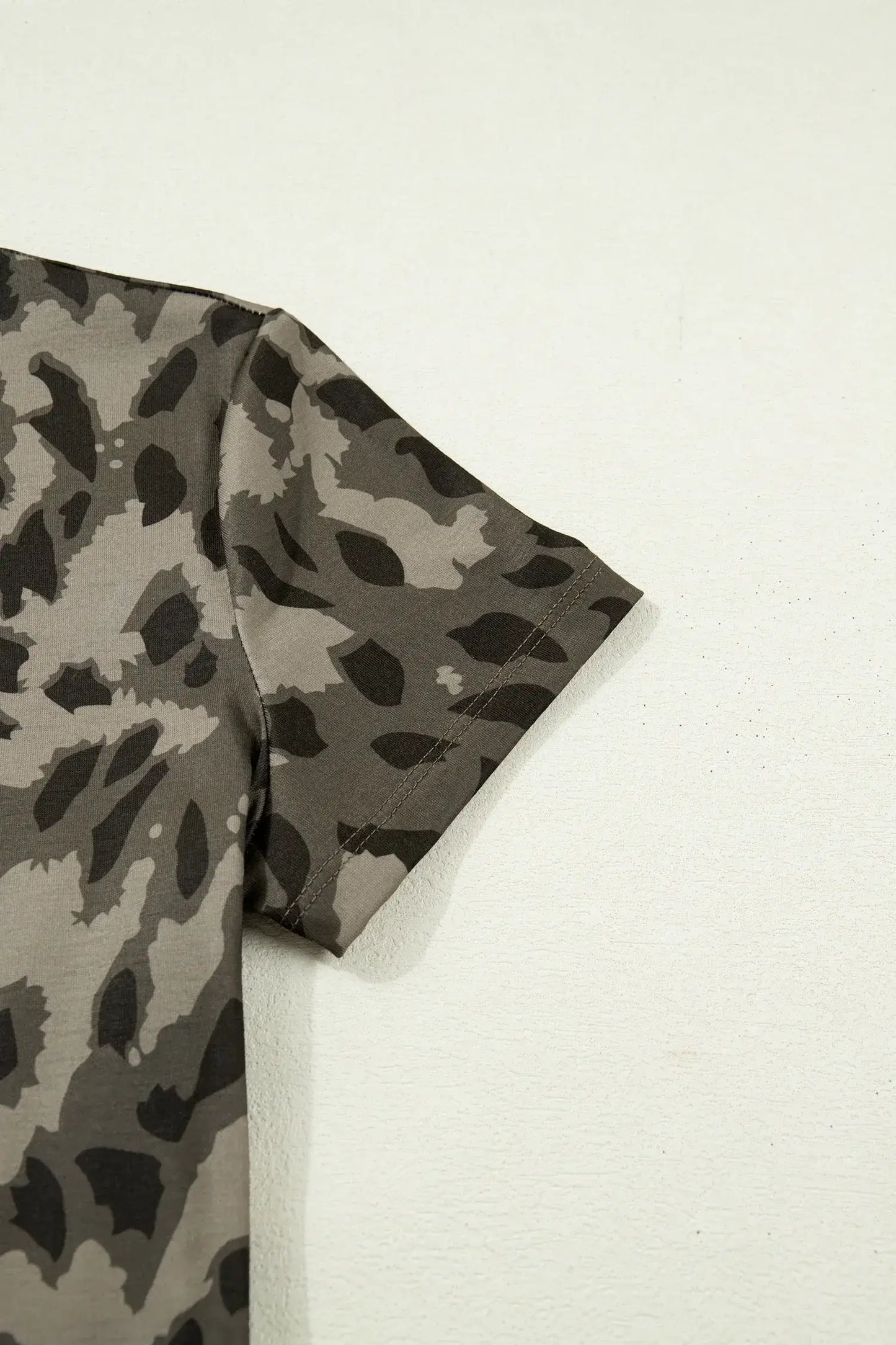 Brown Retro Leopard Print Mock Neck Slim Tee - Sweet Fashion Wholesale