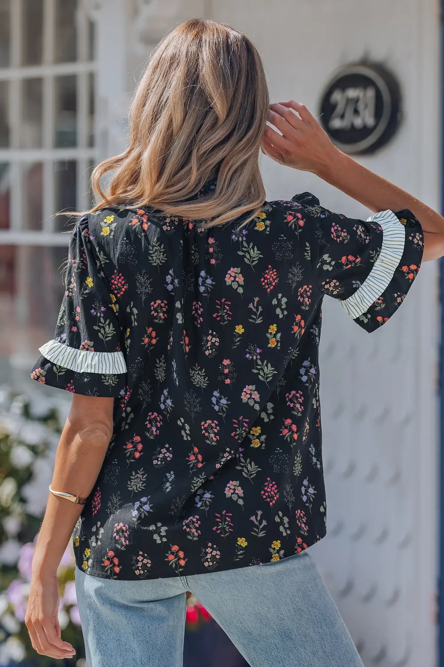 Black Contrast Frilled Trim Short Sleeve Floral Shirt - Sweet Fashion Wholesale