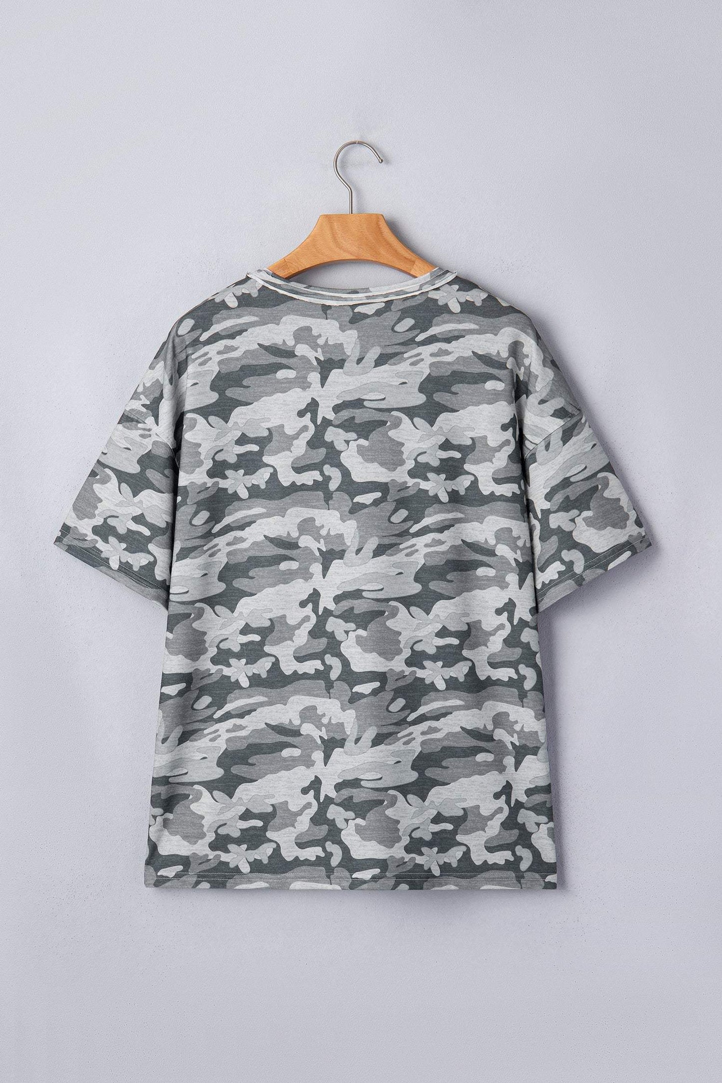 Green Retro Camouflage Print Raw Edge V Neck Tee