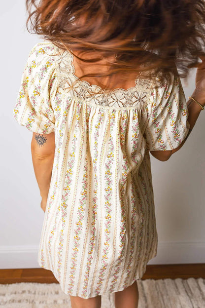 Multicolour Floral Print Contrast Ribbon Bow Lace Trim Square Neck Mini Dress - Sweet Fashion Wholesale