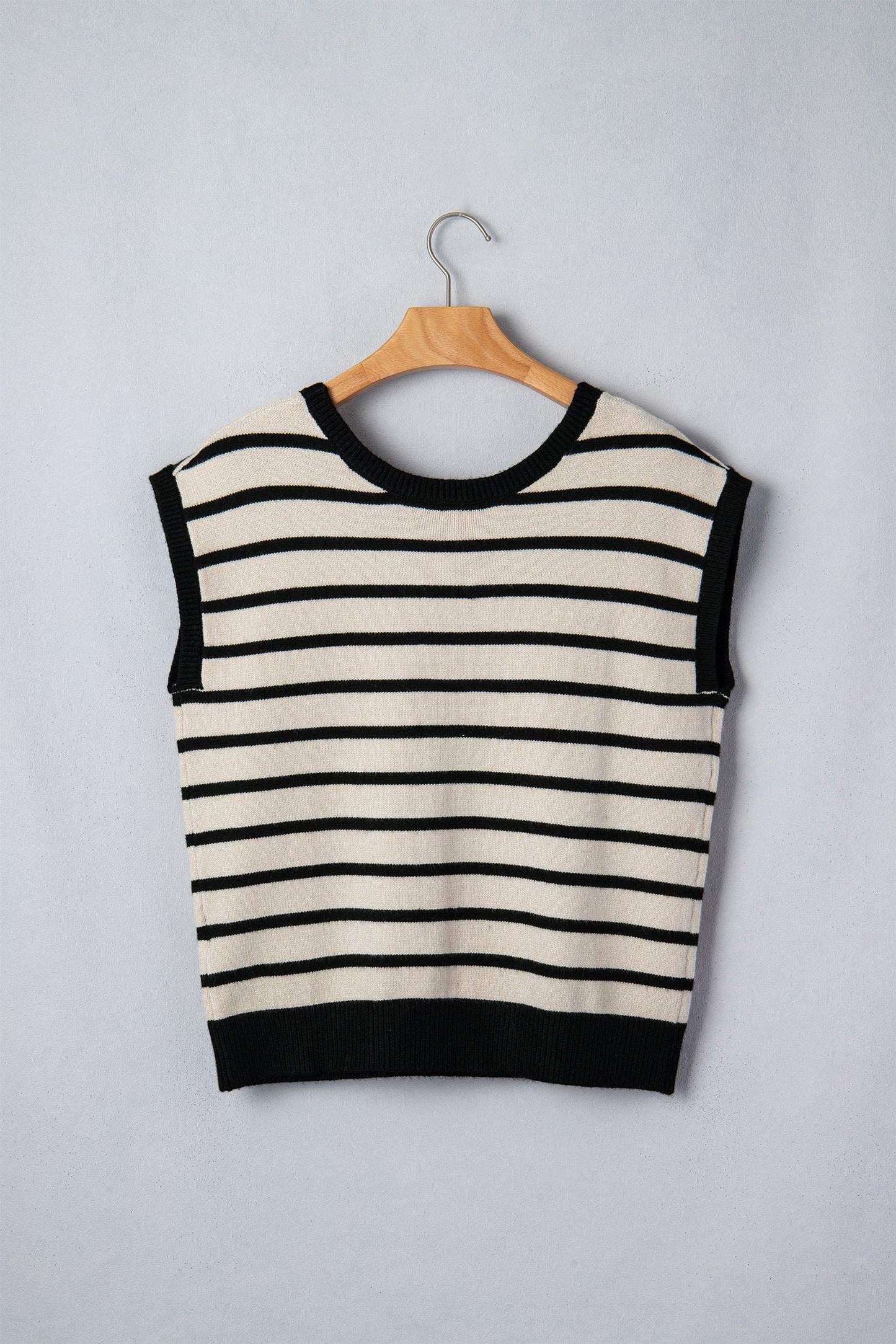 Black Stripe Bow Applique Short Sleeve Sweater