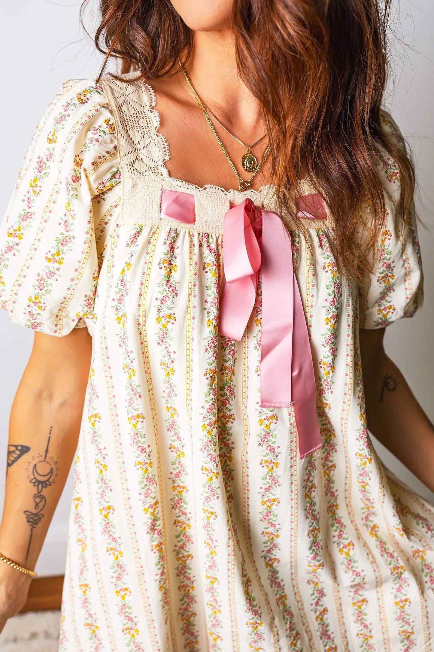 Multicolour Floral Print Contrast Ribbon Bow Lace Trim Square Neck Mini Dress - Sweet Fashion Wholesale